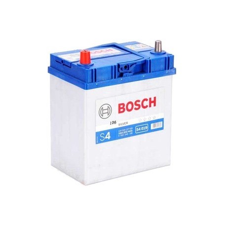 Аккумулятор залитый 6СТ-40АзЕ Bosch S4 Silver (330А) (L+)